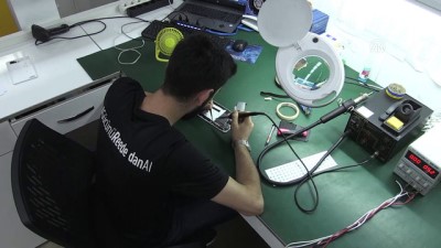 Reeder'ın Hedefi Yılda 6 Milyon Akıllı Cep Telefonu Üretmek