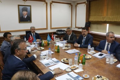 Ahiler Kalkınma Ajansı Aylık Olağan Yönetim Kurulu Toplantısı Kırşehir'de Yapıldı