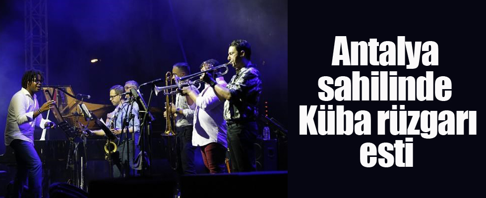 Antalya sahilinde Küba rüzgarı esti