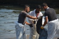 DENİZ KİRLİLİĞİ - Foça'yı Kirleten Geminin 18 Hintli Mürettebatı Yurt Dışına Çıkmış