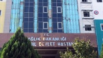 İSKELE ÇÖKTÜ - Gaziantep'te Boya İskelesi Çöktü