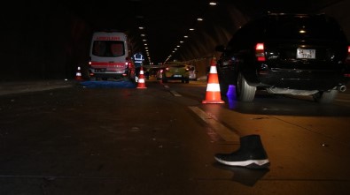 Kağıthane Tüneli'nde Motosiklet Yola Savruldu Açıklaması 1 Ölü, 1 Yaralı