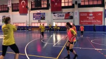 AVRUPA HENTBOL FEDERASYONU - Kastamonu Belediyespor Hem Lige Hem Avrupa'ya Hazırlanıyor