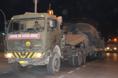 İdlib sınırına obüs ve tank sevkıyatı