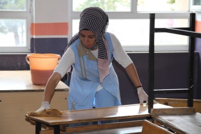 İstanbul'da Okullarda Temizlik Alarmı