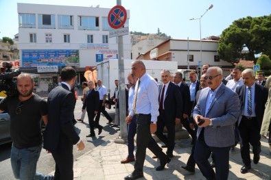 Kültür Ve Turizm Bakanı Ersoy, Kuşadası Limanı'nda İncelemelerde Bulundu