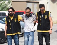 Tesisatçı Pırlanta İşlemeli Altın Tespihi Çaldı 'Şeytana Uydum' Dedi