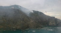 KONACıK - Hatay'daki Yangında 1 Hektarlık Orman Alanı Zarar Gördü