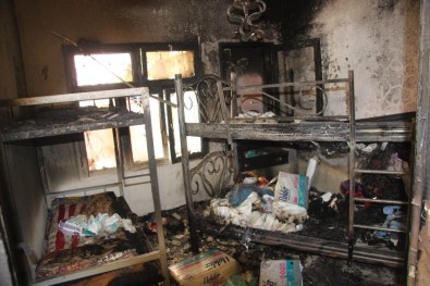 Kilis'te Suriyeli Ailenin Evinde Yangın Açıklaması 1 Ölü