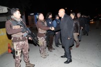 YILBAŞI GECESİ - Şahne, Yeni Yıla Çalışarak Giren Personeli Ziyaret Etti