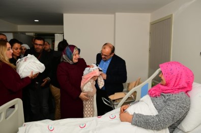 Trabzon'da 2019'Un İlk Bebeği Dünyaya Geldi