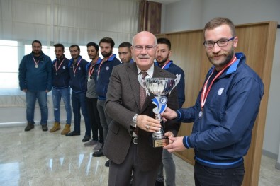Uşak Üniversitesi Rektörlük Turnuvaları Sona Erdi