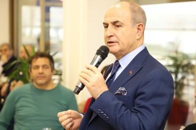 Başkan Akgün Açıklaması 'Yazma Özgürlüğü Varsa O Ülkede Demokrasi Var Demektir'