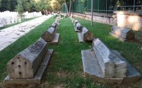 NECATI ŞAHIN - Bursa'da Osmanlı Mezarlıkları Konuşuldu