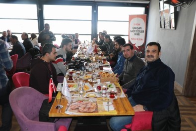 Forum Diyarbakır AVM Gazetecilerin Gününü Kutladı