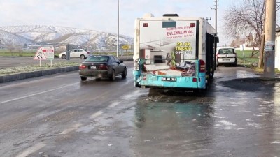 Kahramanmaraş'ta Öğrenci Servisiyle Otobüs Çarpıştı Açıklaması 8 Yaralı