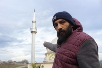 CAMİ MİNARESİ - Kocaeli'de Rüzgar Çatıları Uçurdu, Minareleri Parçaladı