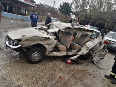 Manisa'da Trafik Kazası Açıklaması 1 Ölü, 6 Yaralı