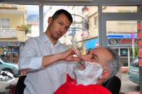 ÇALIŞAN GAZETECİLER GÜNÜ - Manisalı Kuaförlerden Gazetecilere Ücretsiz Saç Bakım Jesti
