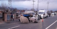 DURASıLLı - Tarım İşçilerini Taşıyan Traktör Kaza Yaptı Açıklaması 14 Yaralı