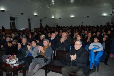 Bayramiç'te 'Namın Yürüsün' Belgeselinin İlk Gösterimi Yapıldı