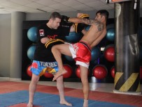 BOKS - Eskişehir Uluslararası Muay Thai- Kick Boks Turnuvasına Hazırlanıyor