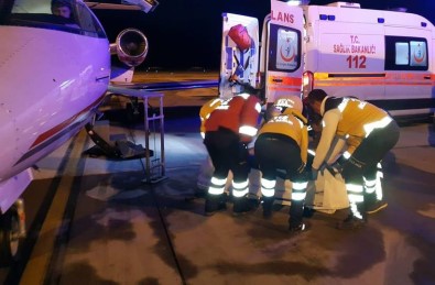 Soba Patlamasında Yaralanan 2 Kişi Ambulans Uçakla İzmir'e Gönderildi