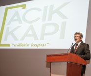 VAN DEVLET TIYATROSU - Van Valisi Bilmez Muhtarlarla Bir Araya Geldi