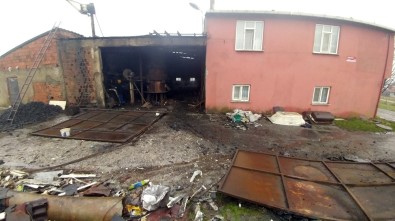 Arnavutköy'de Dökümhanede Patlama Açıklaması 1 Yaralı