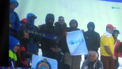 Kosova'da 'Genç Liderler Akademisi' Sertifika Töreni