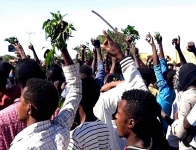 Gösterilerin korkunç bilançosu; 24 ölü, 131 yaralı