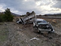 Uşak'ta Trafik Kazası Açıklaması 3 Yaralı Haberi