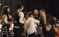 TÜRK MARŞı - 'İki Elin Sesi Var Çocuk Senfoni Orkestrası' Ayakta Alkışlandı