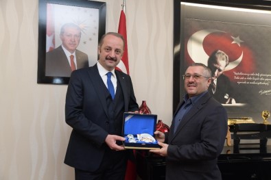 Türk Kızılayı Mamak Şube Başkanı Can'dan Başkan Akgül'e Ziyaret