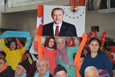 AK Parti Uşak'taki Belediye Başkan Adaylarını Tanıttı