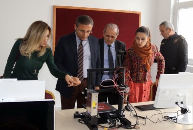 Akdeniz'de Robotik Kodlama Sınıfı Açıldı