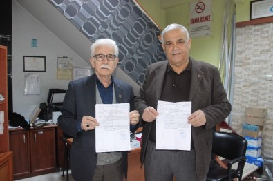 Aydın'da İki Belediye Meclis Üyesi CHP'den İstifa Etti