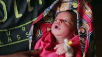 EBOLA SALGINI - Eboladan Kurtuldu, Sağlıklı Bir Bebeği Oldu