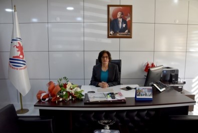 Eğitim Fakültesinde Devir Teslim