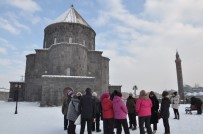 HAVARI - Kars Kümbet Cami Ziyaretçi Akınına Uğruyor