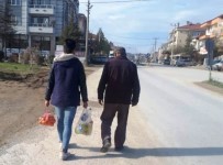 KIMYA - Meslek Lisesi Öğrencileri Yaşlıların Pazar Çantasını Taşıyor