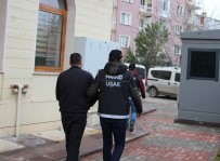 SAHTE KİMLİK - Uşak'ta Uyuşturucu Operasyonunda 2 Gözaltı