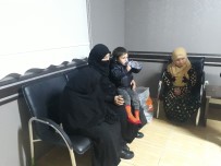 Araçta Mahsur Kalan Suriyeli Sığınmacılar Kurtarıldı