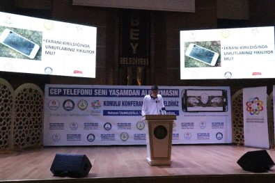 Gaziantep'te Cep Telefonunun Zararlarına Yönelik Konferans