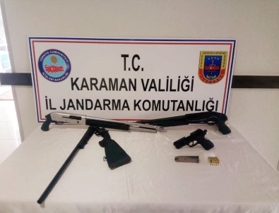 Karaman'da Otomobilde Tüfek Ve Tabanca Ele Geçirildi