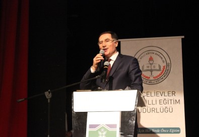 KDK Başdenetçisi Şeref Malkoç, 'Devletle Vatandaş Arasında Dostluk Köprüsüyüz'