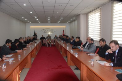 MHP'den 'Adli Sicil Belgelerinin İncelenmesi Ve Seçilme Yeterliliği' Semineri