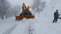 ASILSIZ İHBAR - Ani Kar Yağışı Yüzünden 15 Köy Yolu Kapandı