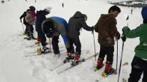 Atıl Tesis Faaliyete Geçti, Yüzlerce Çocuk Kayakla Tanıştı Haberi