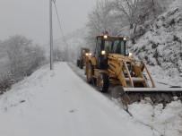 Aydın'da Kar Yağışı Sonrası Kapanan Yollar Açıldı Haberi